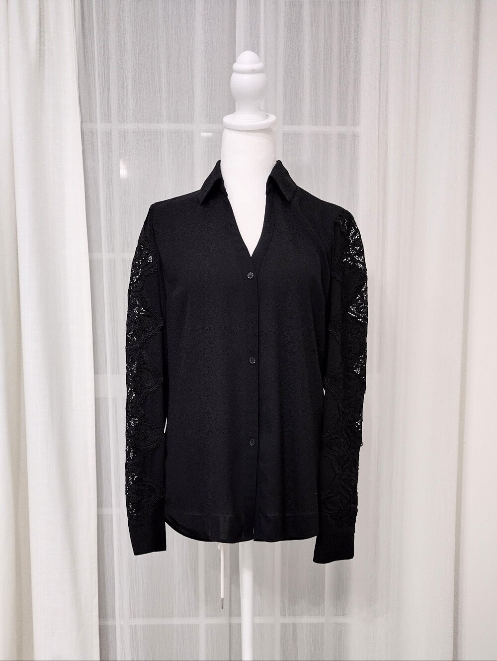 Express Sz S Black Lace-Sleeve Button-Front Women's Top